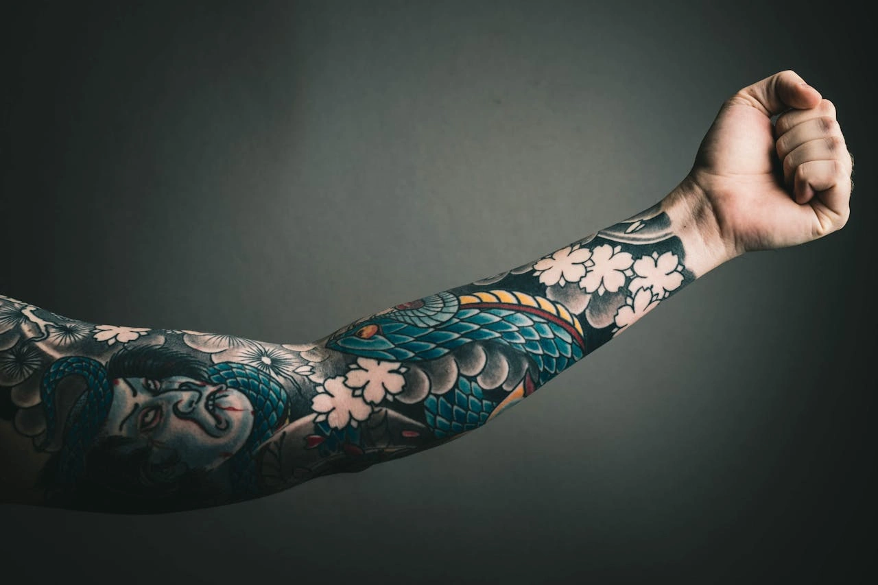 How to Cope with Tattoo Pain - Methods to Minimise the Pain After